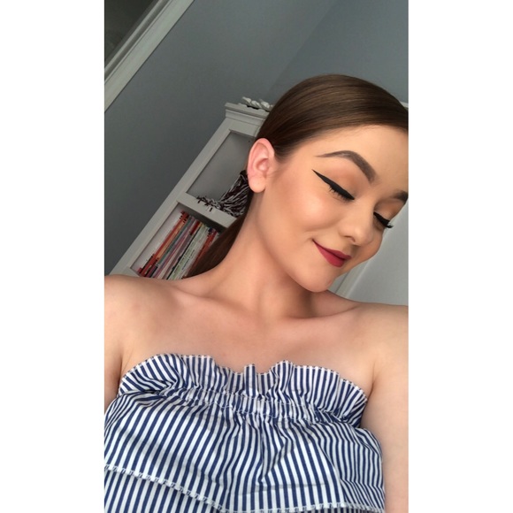 Meet your Posher, Shelby - Picture 3 of 4